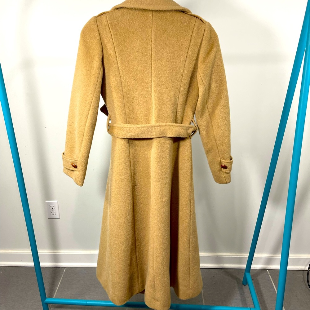 Vintage Saks Camel woll pea coat. - Picture 2 of 4